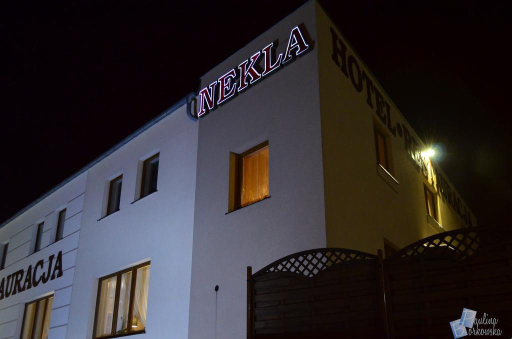 Hotel Nekla Exterior photo
